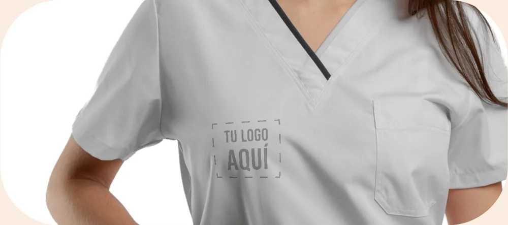Bordado en el frente superior de la chaqueta